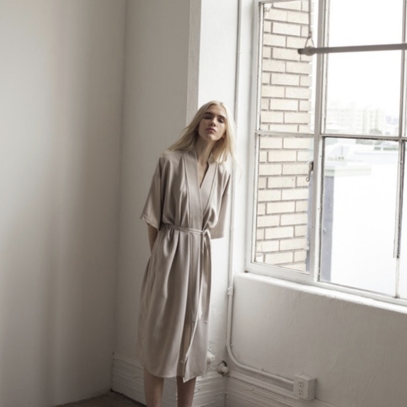 Shaina Mote Robe Dress - Picture 2 of 7